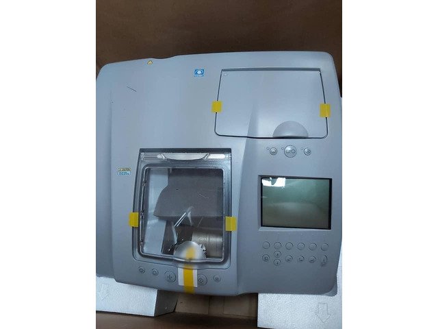 Nidek LE-1200 Patternless Lens Edger - 2/3