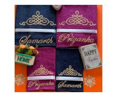Embroidered towel set for couples - Image 2/2