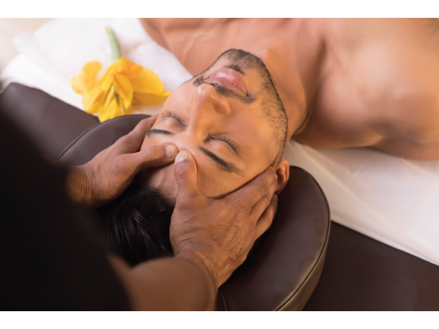 Home massage therapist services