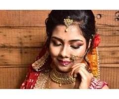 Rashi Makeup Studio in hapur