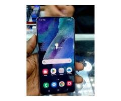 Lady USED_Samsung galaxy s21 FE  5G