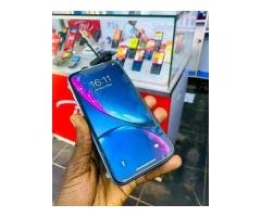 iPhone XR R3000 ??